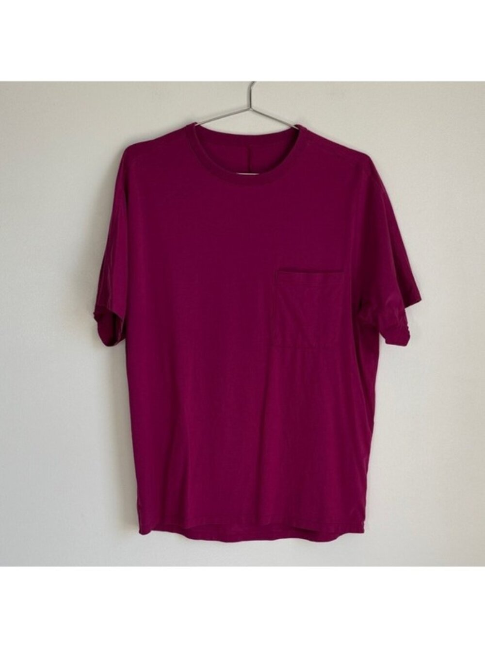 Lululemon The Fundamental Pocket T-Shirt in Magenta - Men's Size M